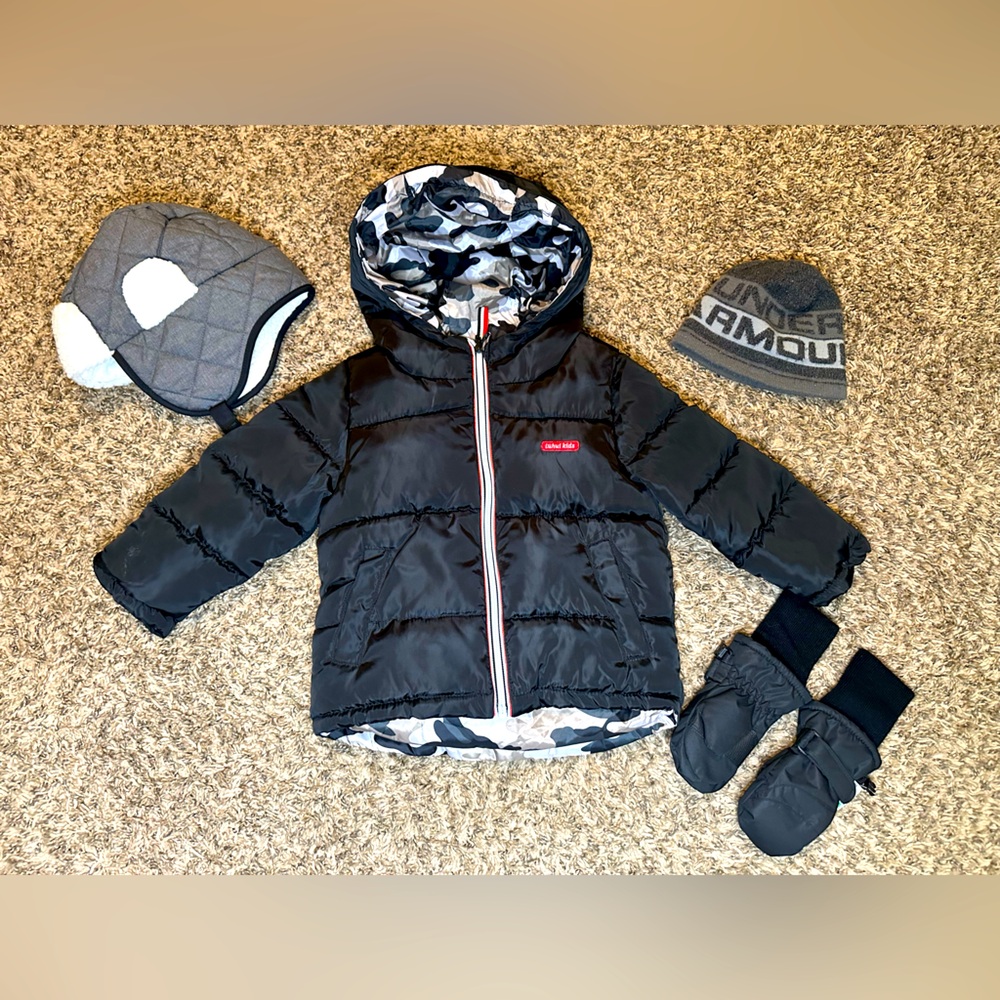 2t winter bundle! Reversible coat, snow gloves, warm hat and beanie! ALL EUC